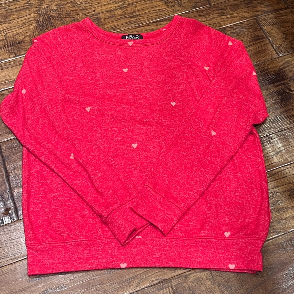 💕HEART PRINT SWEATER. Buffalo. Perfect for Valentine’s Day. Size small 💕